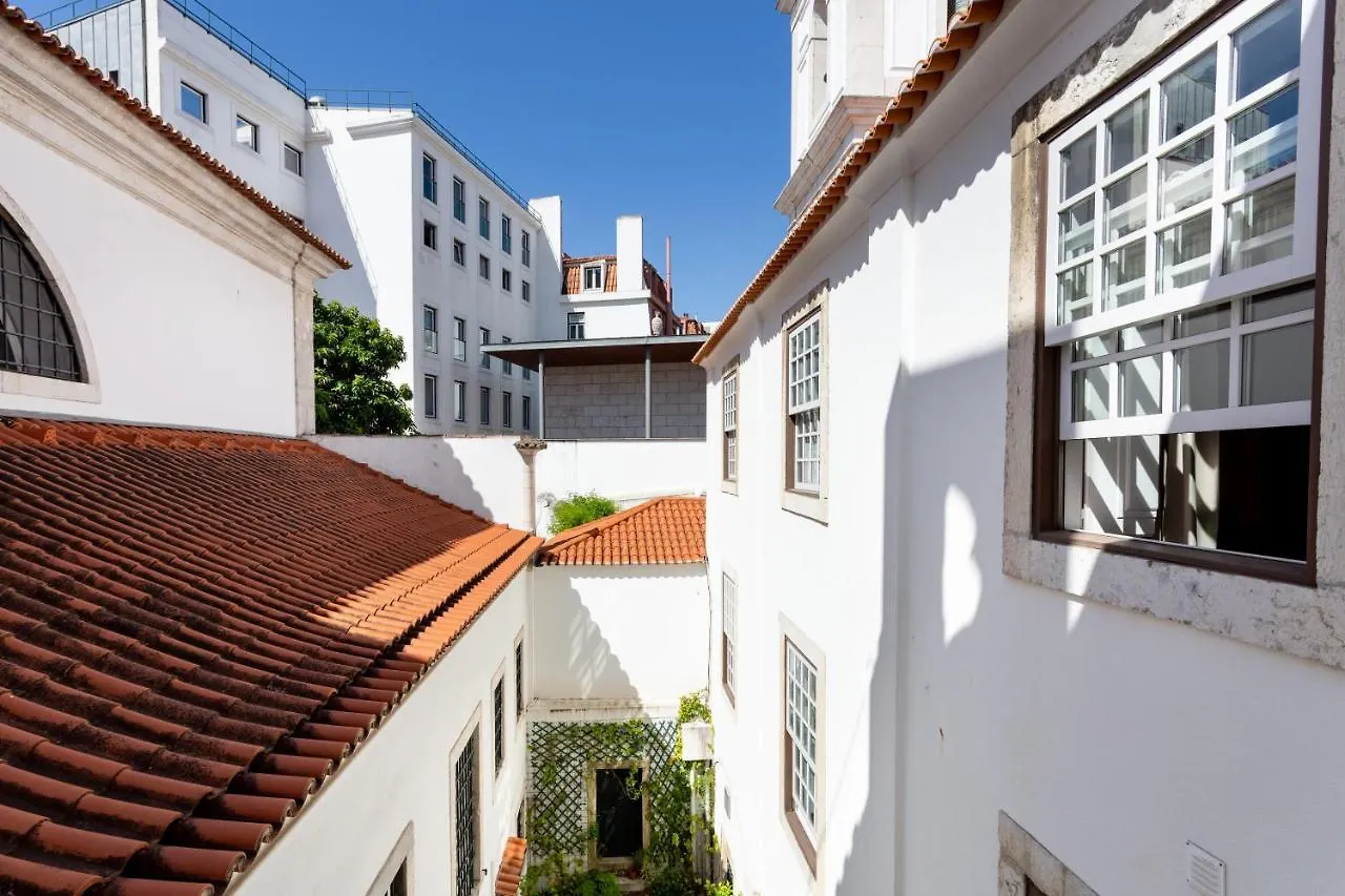 ליסבון Chiado Apartments By Courtesy Morning
